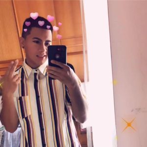 Meet your Posher, Diego